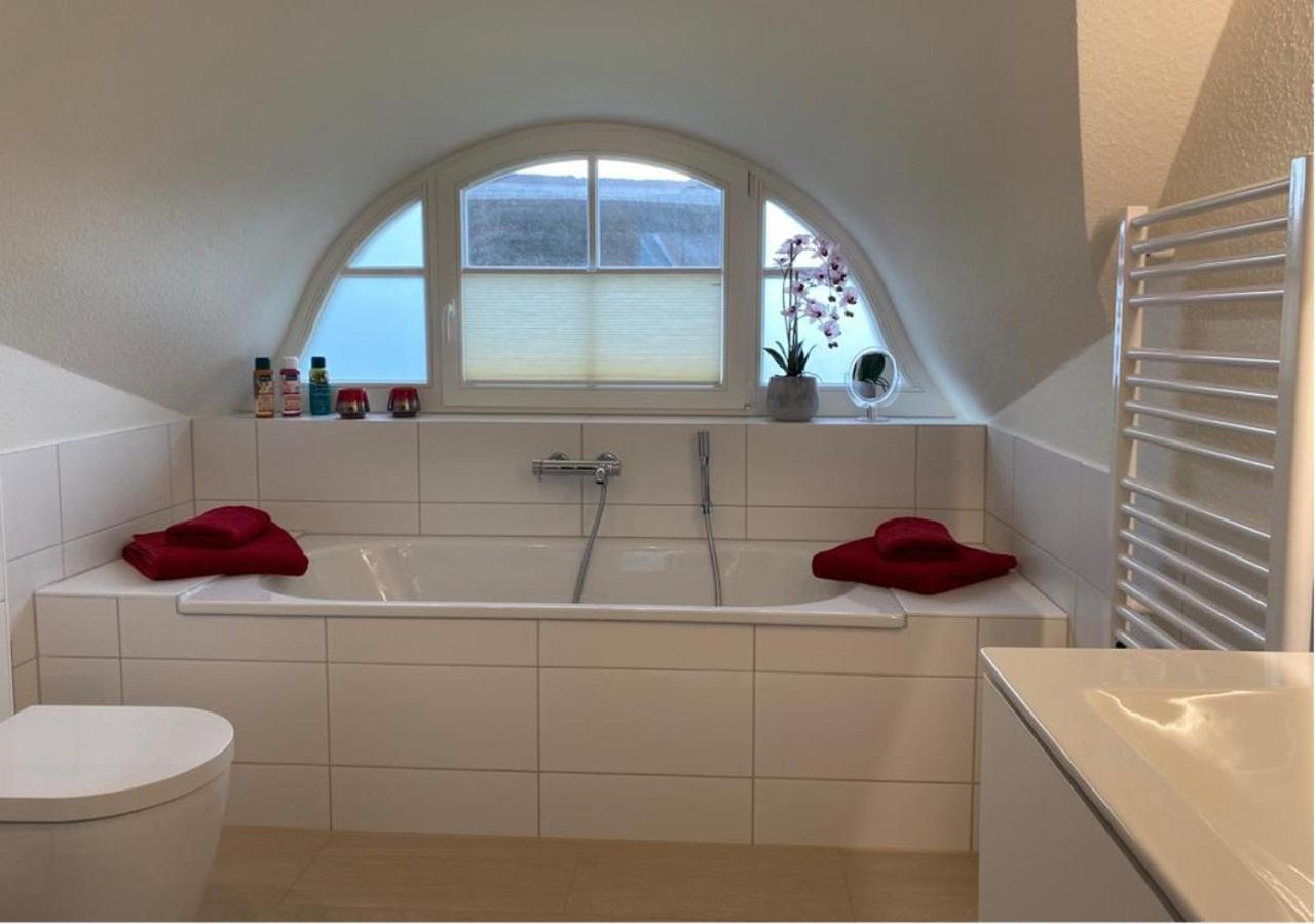 Modernes Reetdach-Ostseeferienhaus Bella Mare, Insel Usedom Mit Sauna, Kamin & Sonnenterrasse Zirchow Ngoại thất bức ảnh